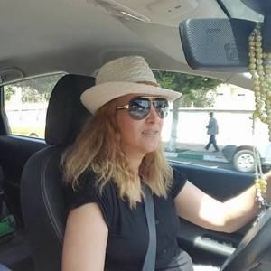 Meet your Posher, Fadwa